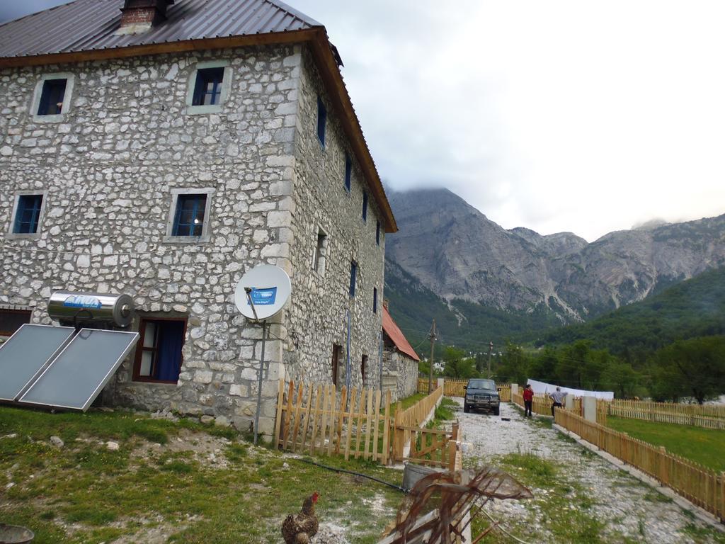 Kulla E Sadri Lukes Hotel Theth Exterior photo